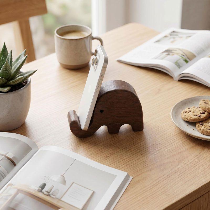 حامل هاتف بسيط من خشب الجوز ال - مراجعة Display Stand Wood وسعره